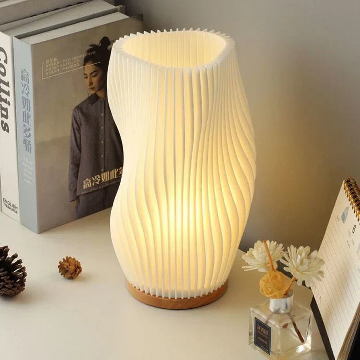 Moderne Swirl LED Bordlampe med Varm Hvid Belysning
