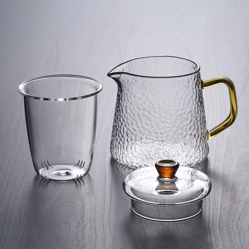 Elegant Varmebestandig Glas Teapot med Gyldent Håndtag og Si
