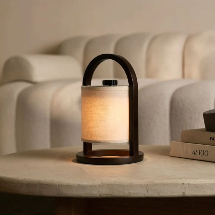 Trådløs Bordlampe i Naturligt Gummitræ med Touch Kontrol