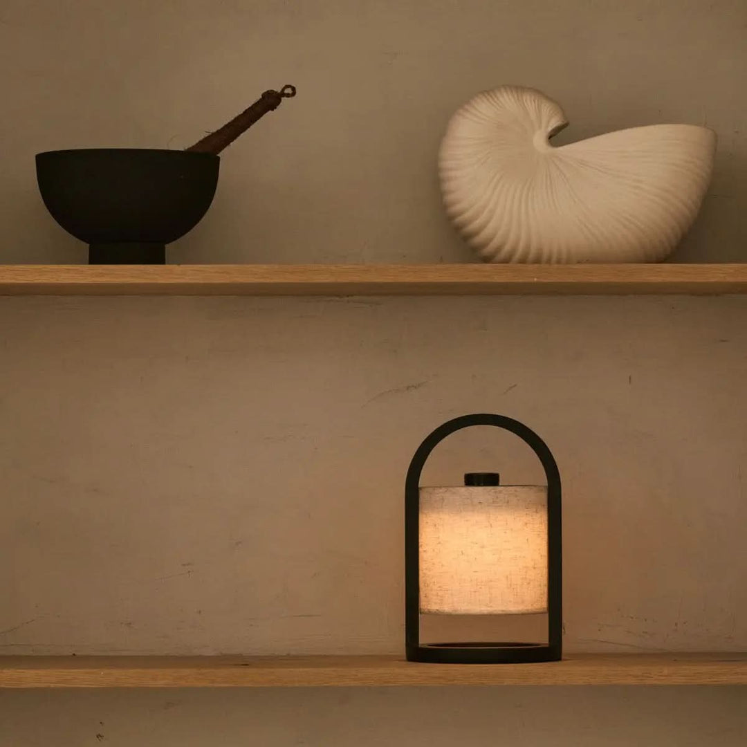 Trådløs Bordlampe i Naturligt Gummitræ med Touch Kontrol