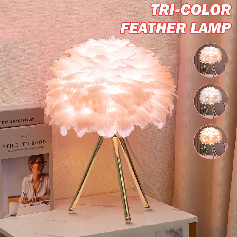 Elegant Bordlampe med Struds Fjer til Natbord