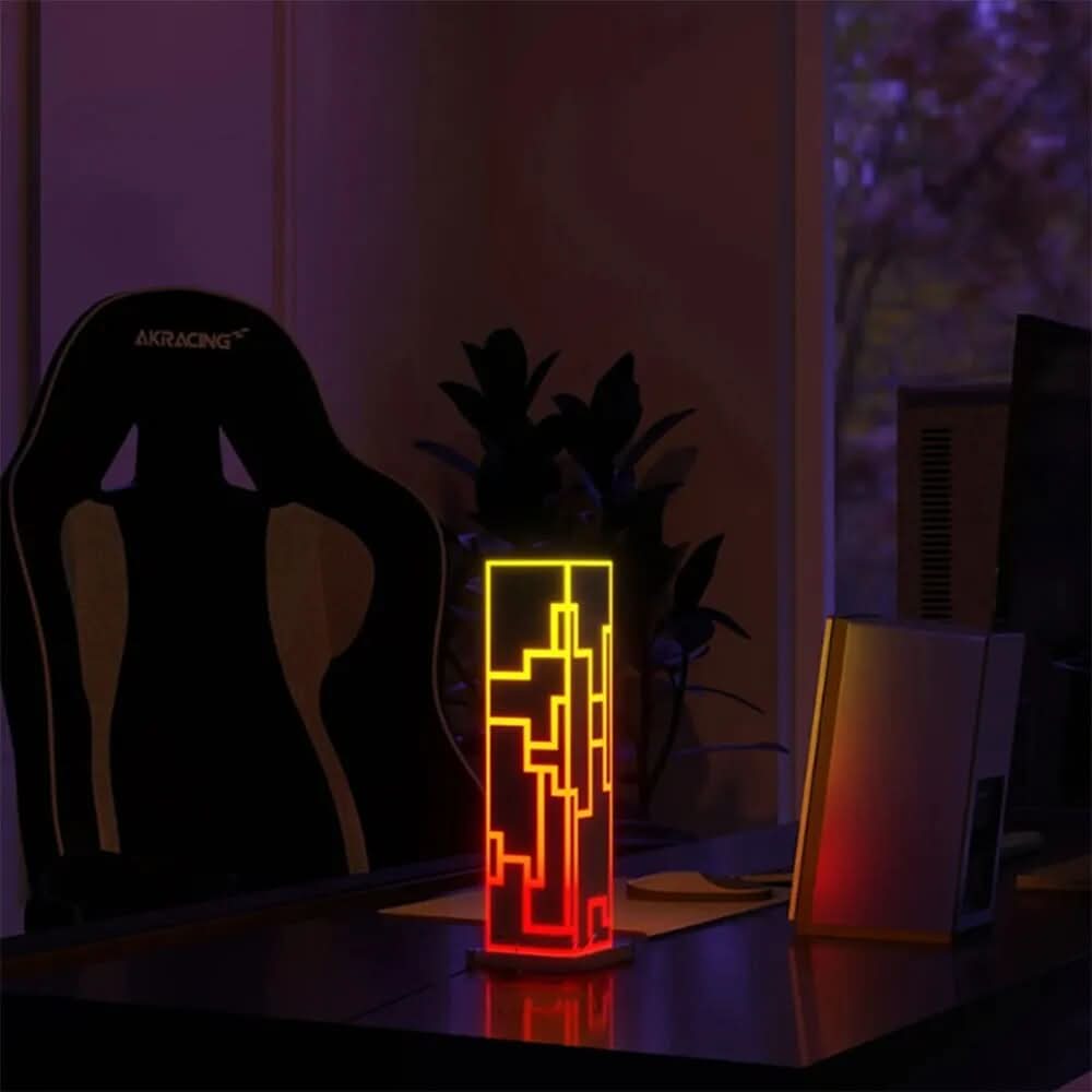 Elegant Keramisk Bordlampe med Varmt Hvidt Lys
