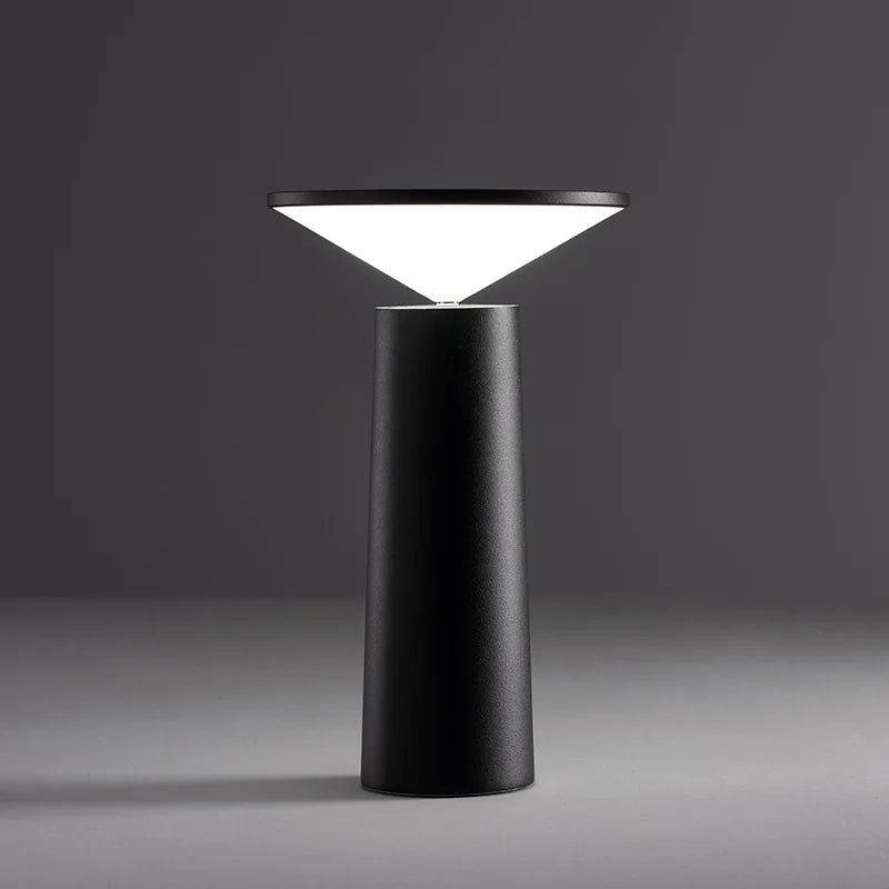 Touch Sensor Bordlampe i Elegant Minimalistisk Design
