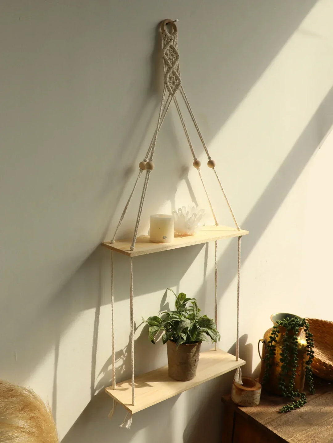 Flydende Væg Hylde i Træ med Macrame - Boho Rustik Design