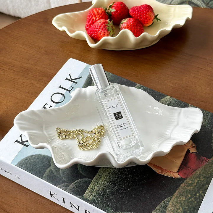 Elegant Keramikskål med Skaldesign til Smykker og Dekoration