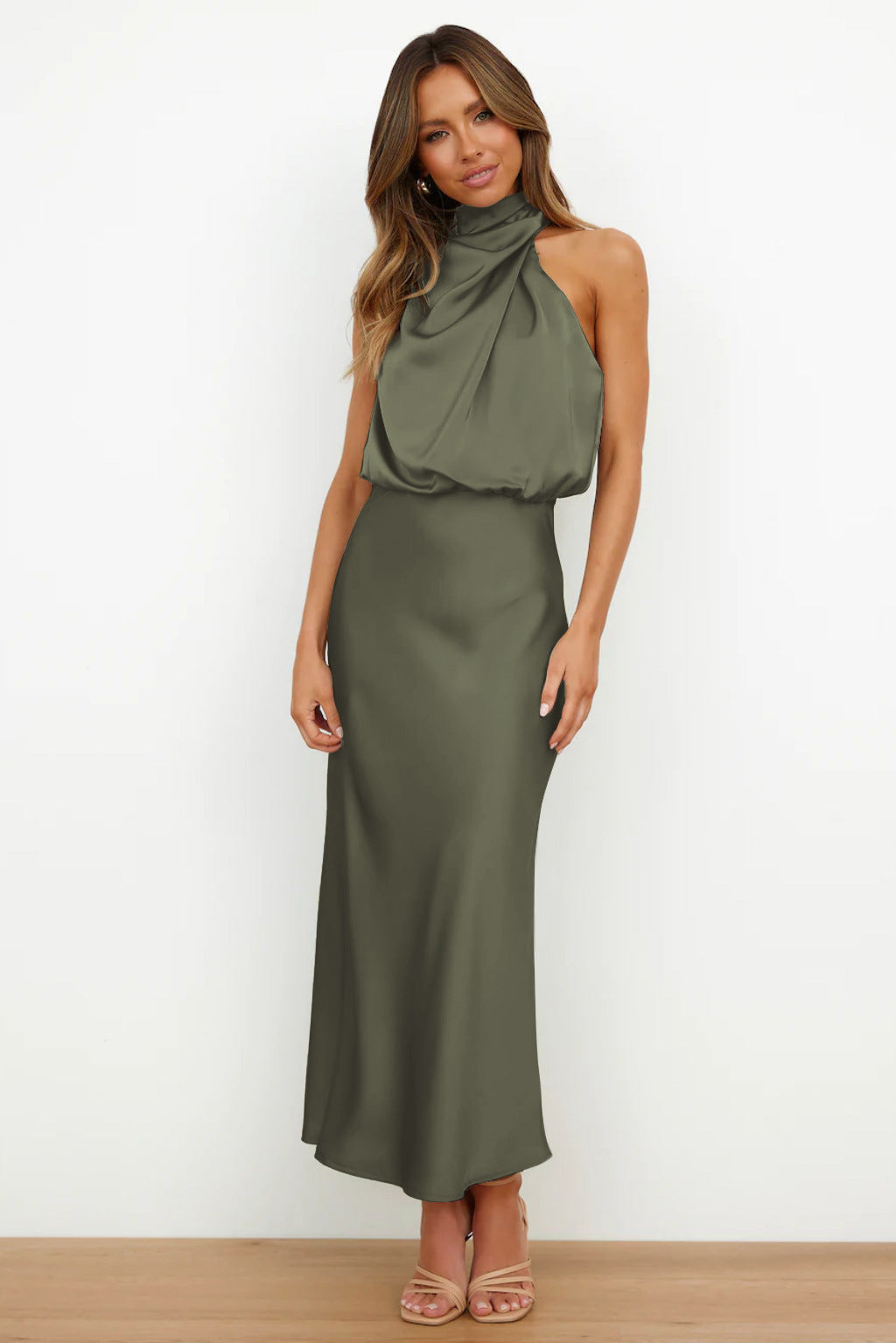 Mariana™ | Elegant Halterneck Aftenkjole