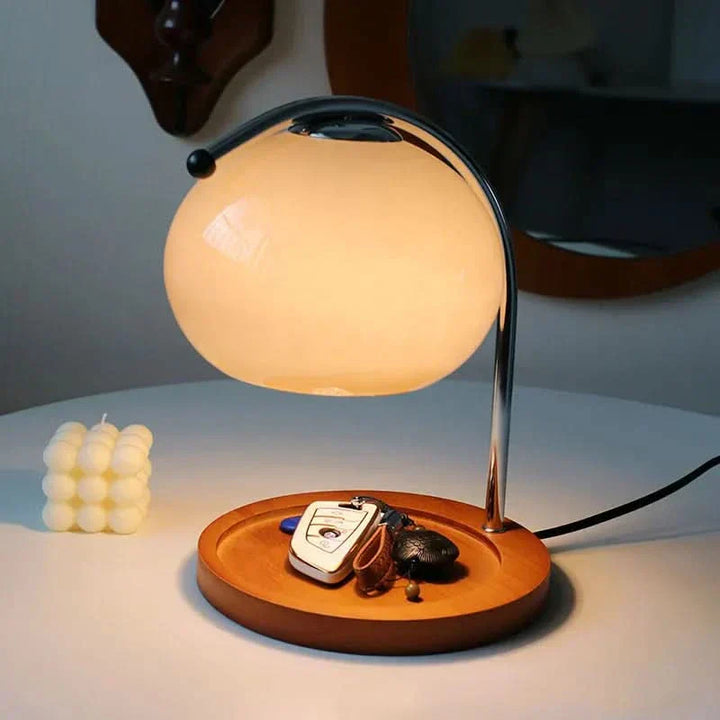 Moderne Metal- og Glasbordlampe med Energibesparende LED-lys