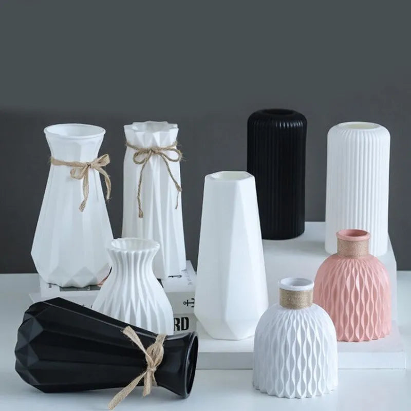 Moderne Plast Blomster Vase - 10 cm Nutidigt Design