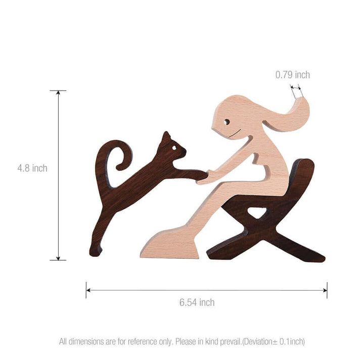Håndskåret Trædyr Ornament i Naturligt Træ