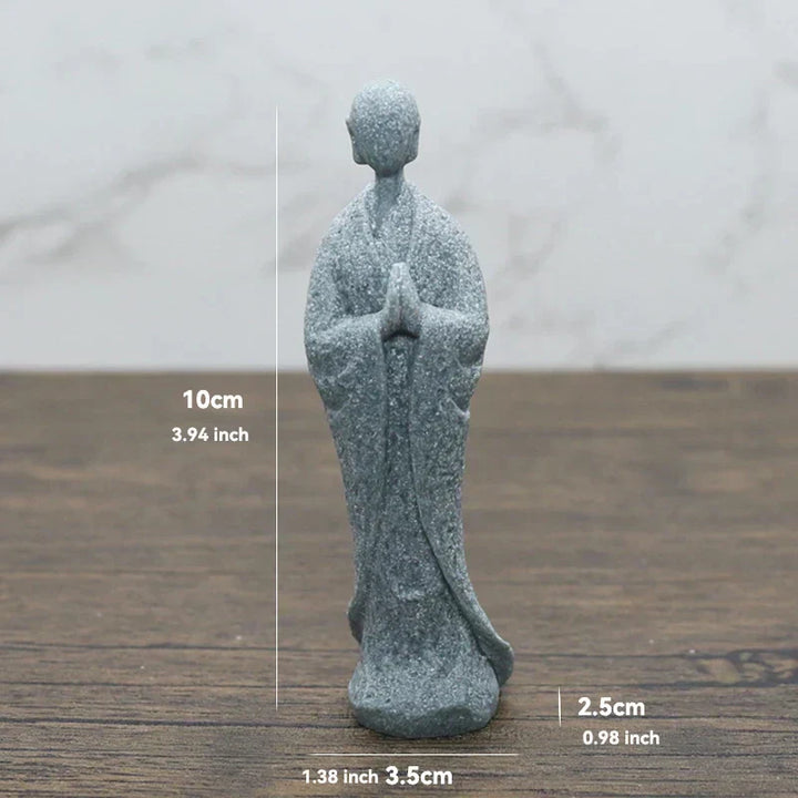 Lille Buddha Statue i Sandsten til Meditation og Zen Have