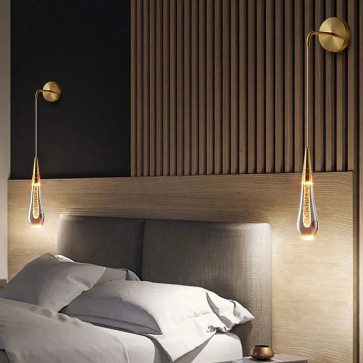Elegant Væglampe med Krystal Detaljer og LED Belysning