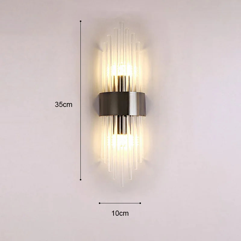 Elegant Guld LED Væglampe med Moderne Design