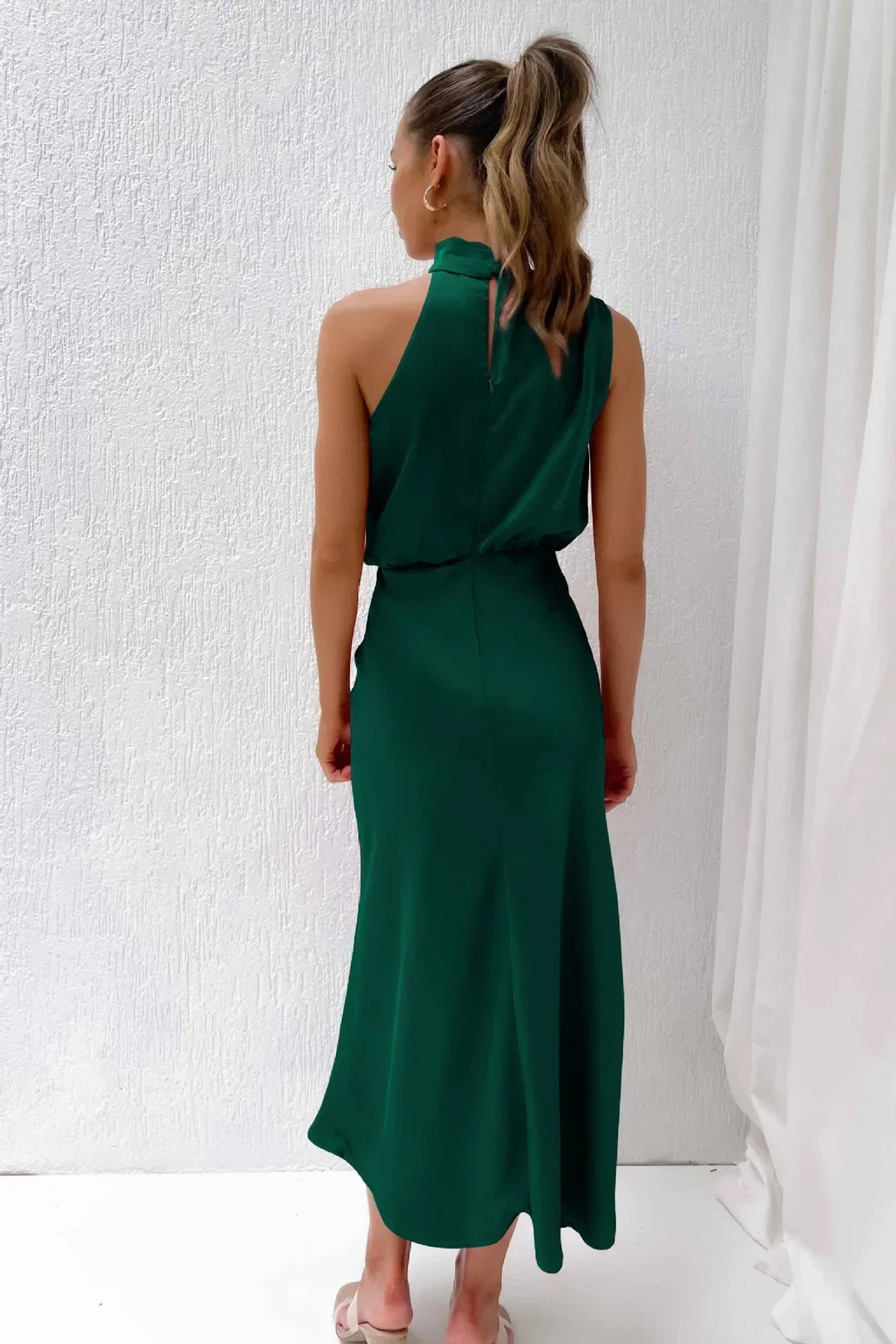 Mariana™ | Elegant Halterneck Aftenkjole