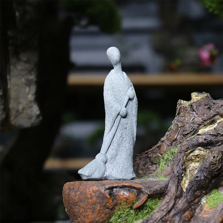 Lille Buddha Statue i Sandsten til Meditation og Zen Have
