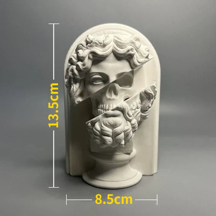 Håndmalet Nordisk Gips Figur med Kunstnerisk Design