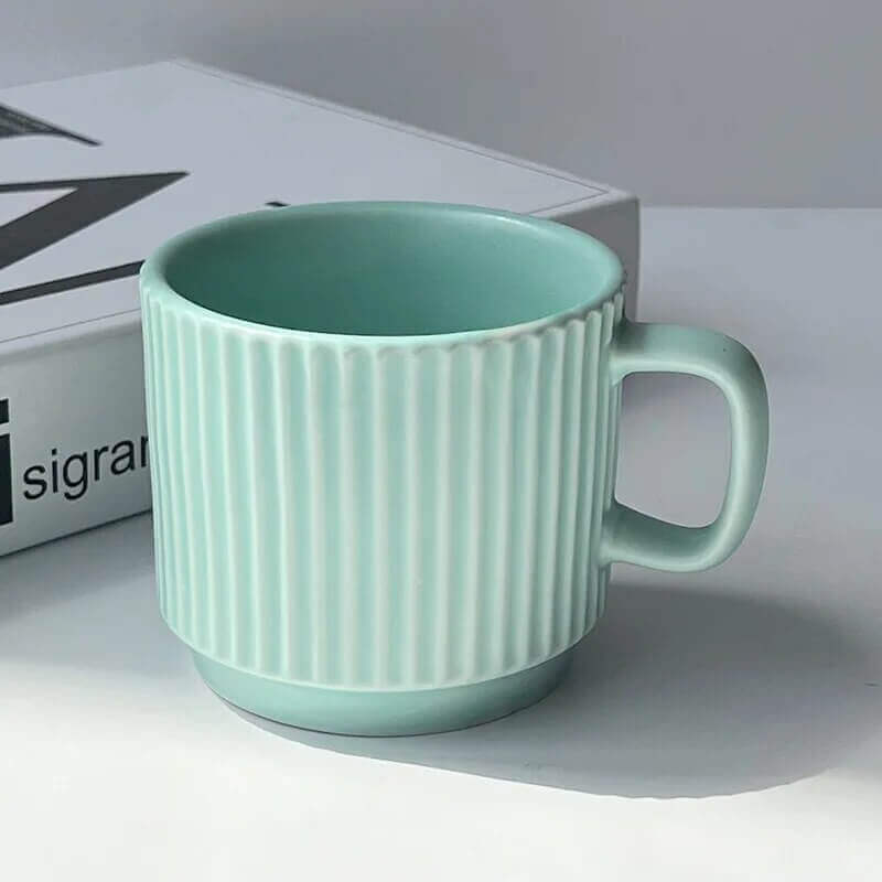 Keramisk Kaffe Kop 260ml med Macaron Design