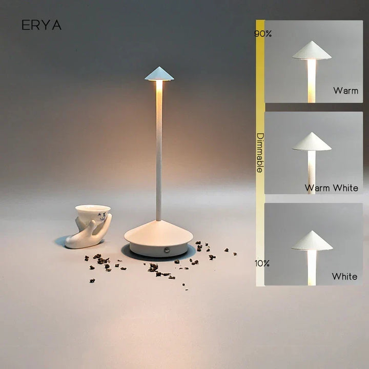 Genopladelig LED Bordlampe med Justerbar Lysstyrke og 360-graders Belysning