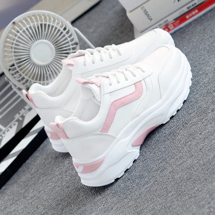 Chunky sneakers til kvinder med rosa accenter