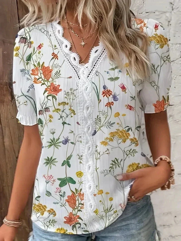 Joann™ | Blomsterblonde V-Hals Bluse