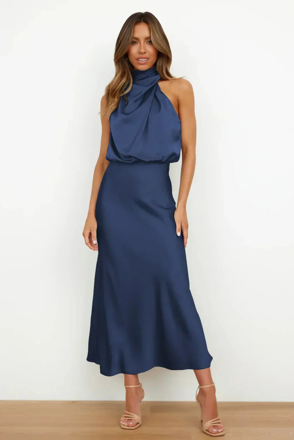 Mariana™ | Elegant Halterneck Aftenkjole