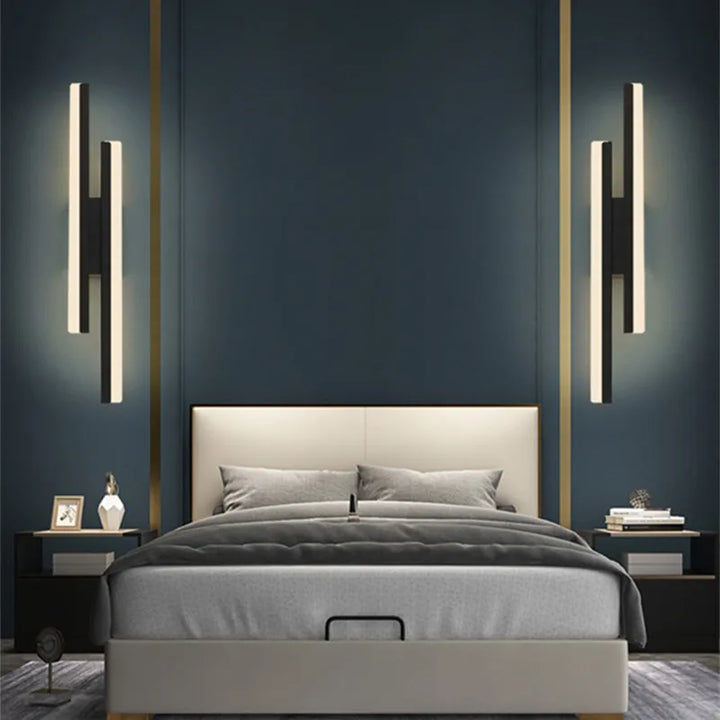 Elegant LED Væglampe i Akryl og Metal