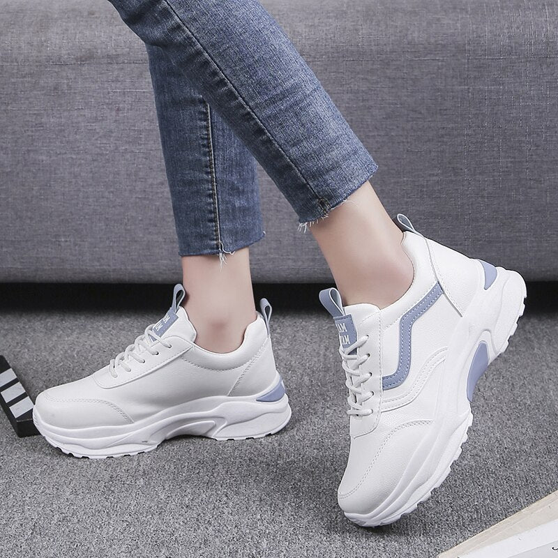 Chunky sneakers til kvinder med rosa accenter