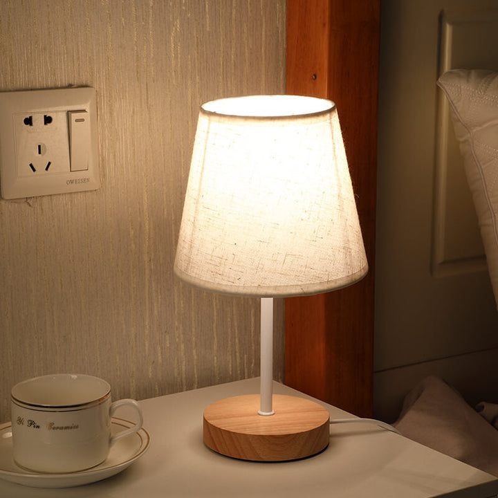 Moderne Træ- og Tekstil Bordlampe med Integreret LED