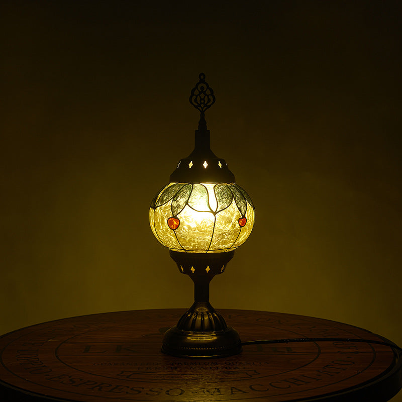 Flerfarvet Tiffany-inspireret Bordlampe med Keramisk Skygge