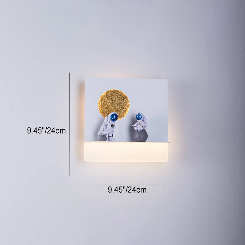 Moderne Astronaut LED Væglampe i Jern og Harpiks