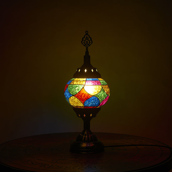 Flerfarvet Tiffany-inspireret Bordlampe med Keramisk Skygge