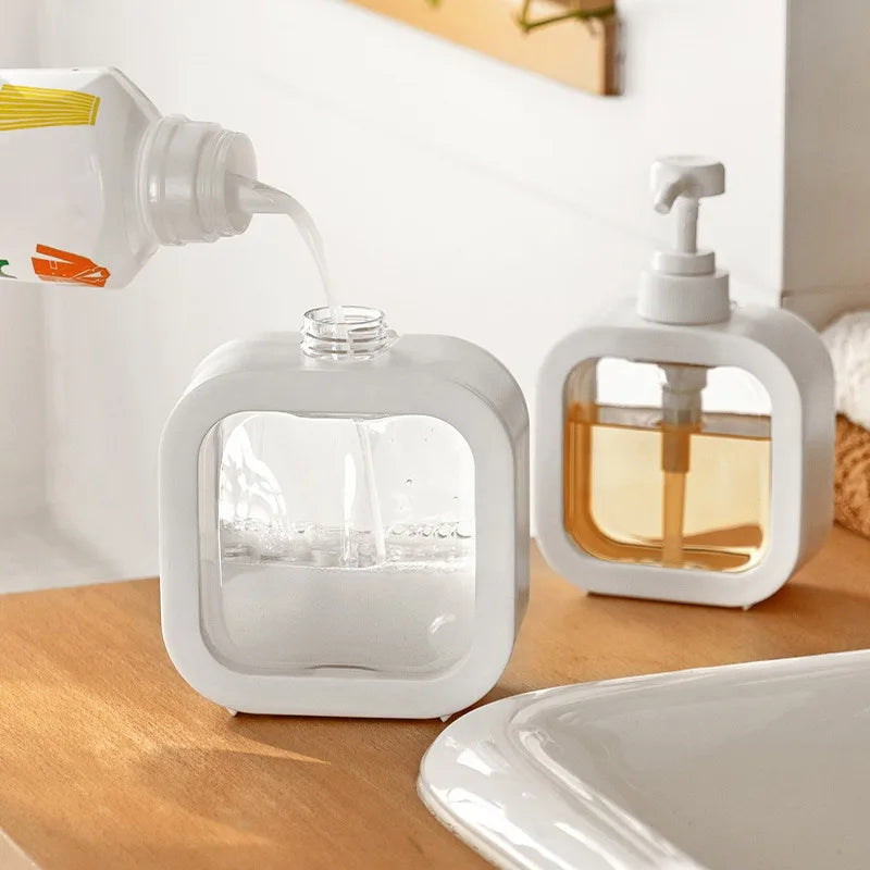Minimalistisk Sæbedispenser i Holdbart ABS og PVC