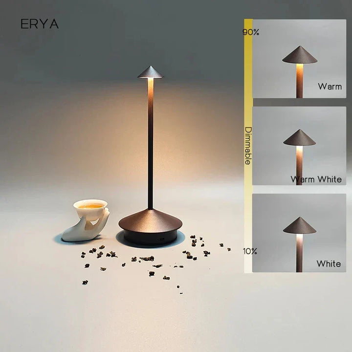 Genopladelig LED Bordlampe med Justerbar Lysstyrke og 360-graders Belysning