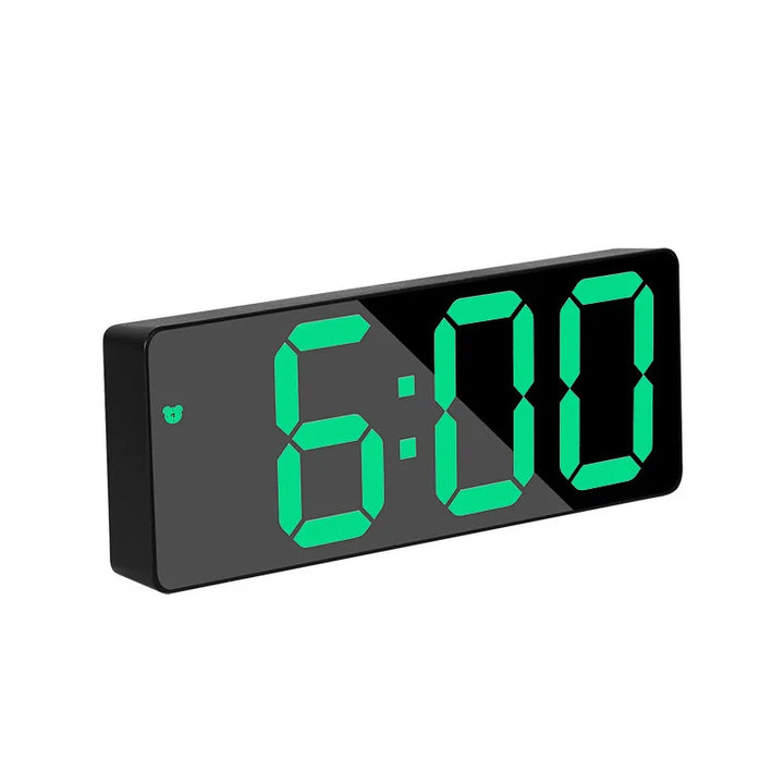 Buet LED Vækkeur med Snooze og Spejlfinish