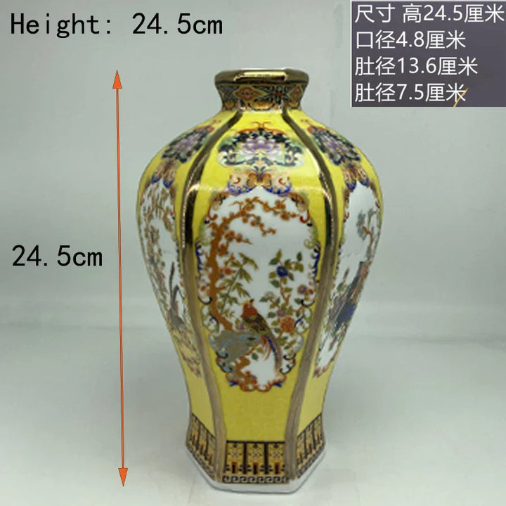 Elegant Kinesisk Porcelæns Blomster Vase i Mellem Størrelse