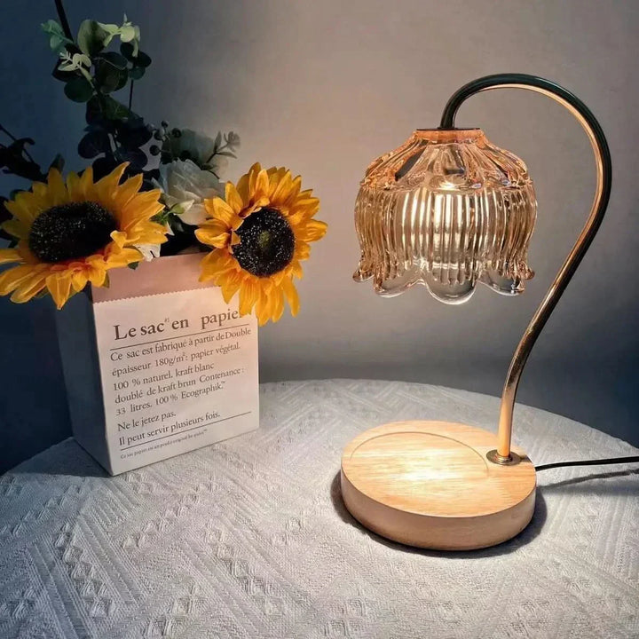 Moderne Metal- og Glasbordlampe med Varm LED-lys