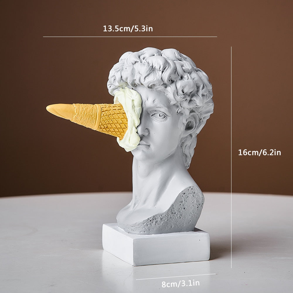 Legesyg Iscreme Figurine Skulptur i Flerfarvet Harpiks
