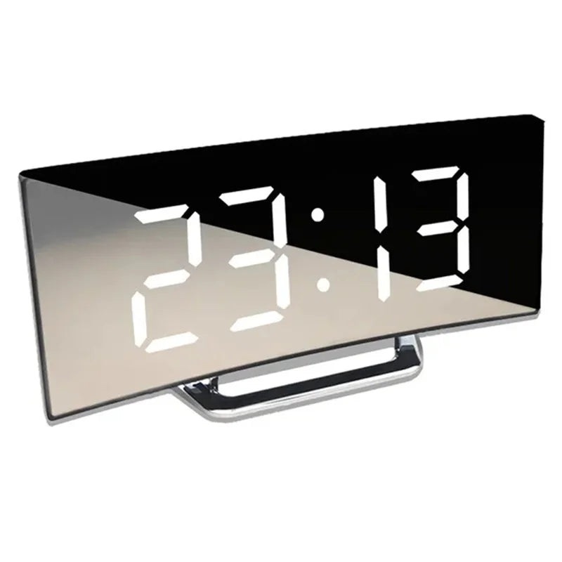 Buet LED Digital Vækkeur med Snooze og USB Opladning