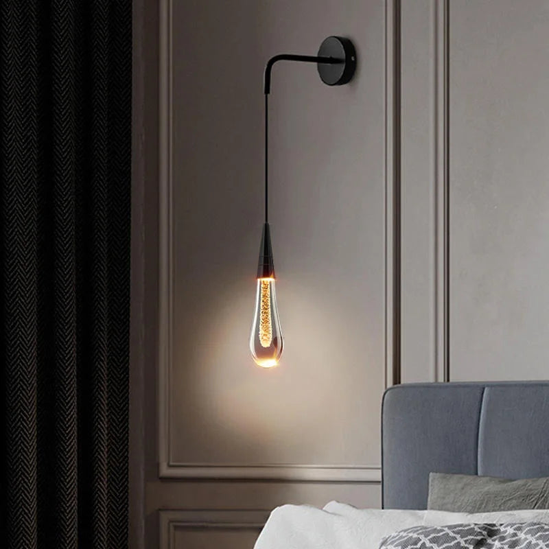 Elegant Væglampe med Krystal Detaljer og LED Belysning