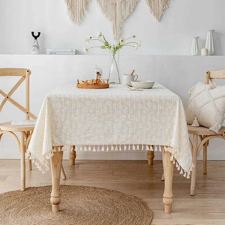 Broderet Marguerite Bomuldsdug med Frynser i Creme
