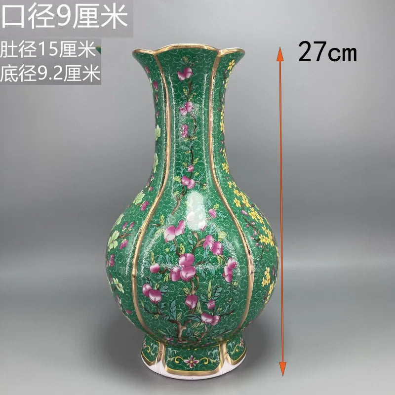 Elegant Kinesisk Porcelæns Blomster Vase i Mellem Størrelse
