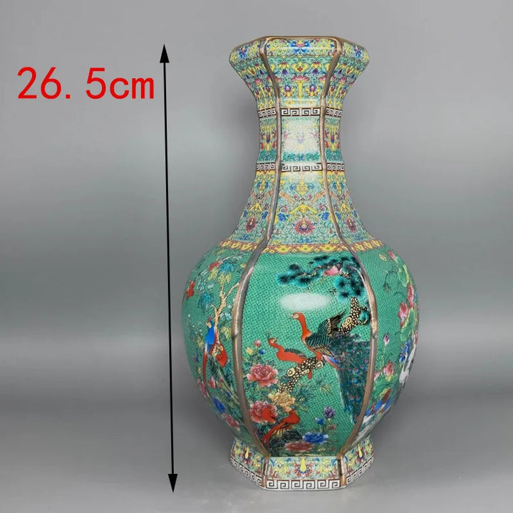 Elegant Kinesisk Porcelæns Blomster Vase i Mellem Størrelse