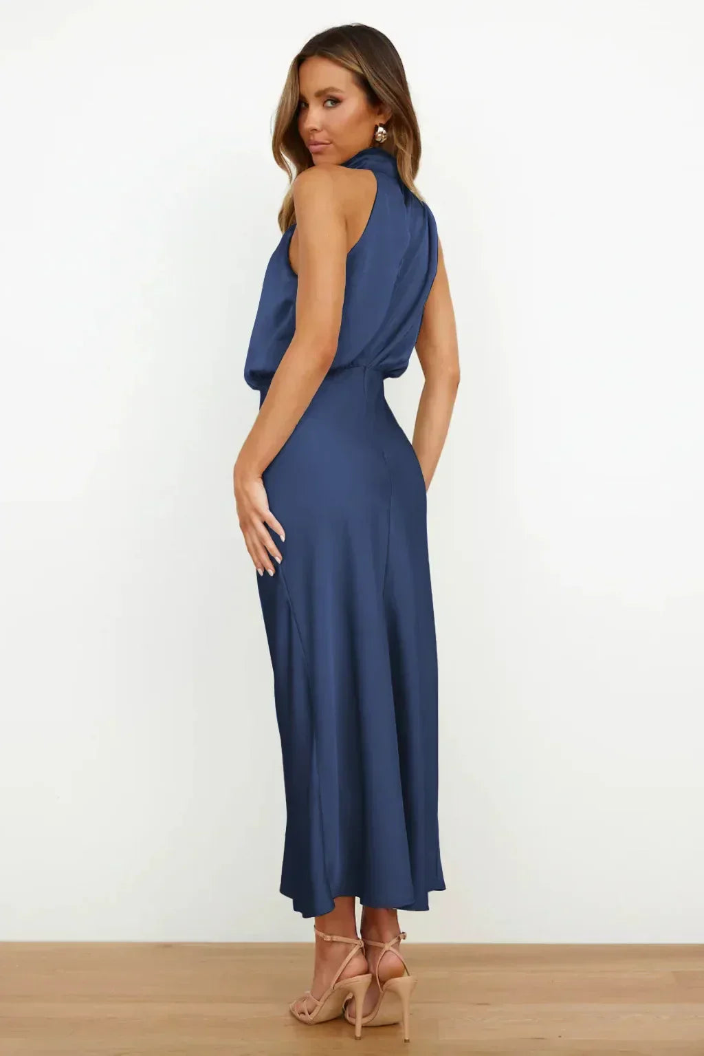 Mariana™ | Elegant Halterneck Aftenkjole