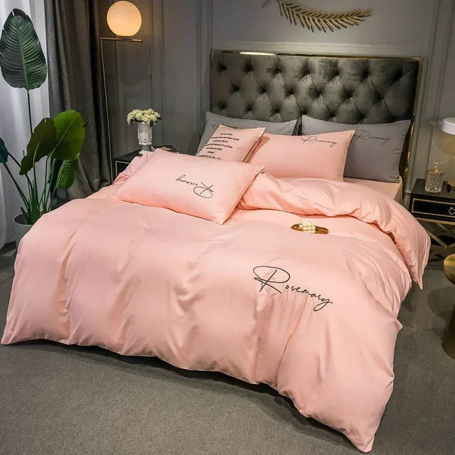 Elegant Broderet Dynecover i Premium Kvalitet