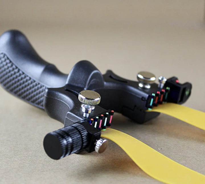 Højpræcisions Laser Katapult med Justerbart Sigte og Ergonomisk Greb