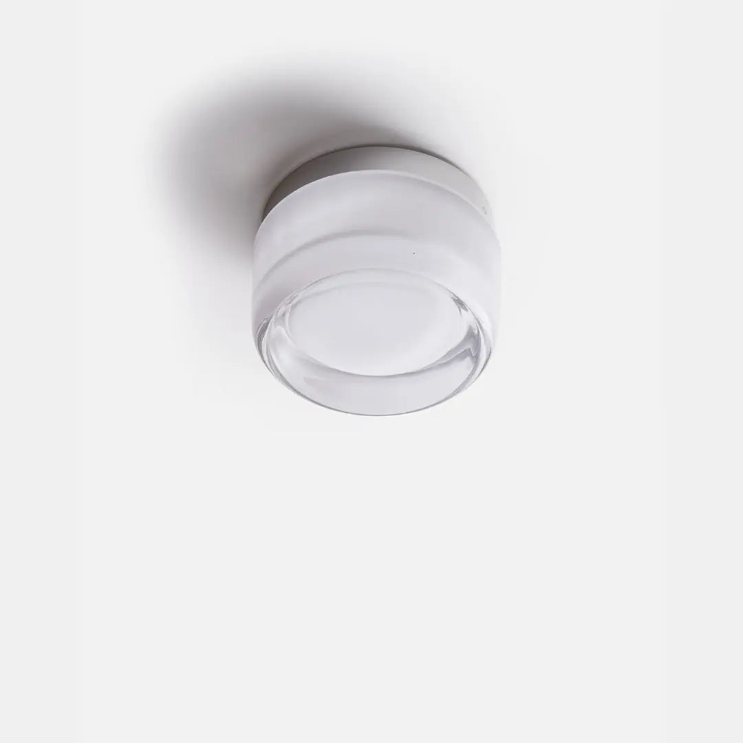Moderne LED Væglampe i Sort eller Hvid med Varmt Lys