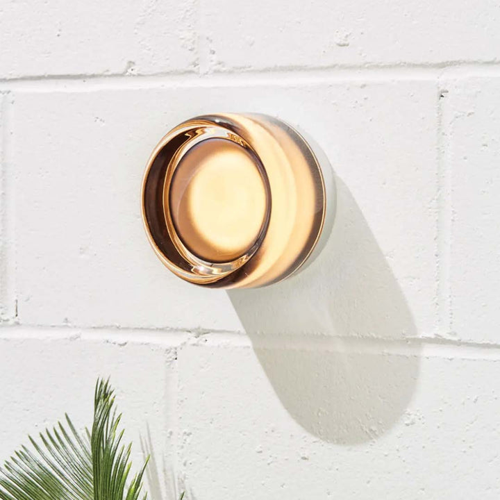 Moderne Væglampe i Sort og Guld med Chic Design