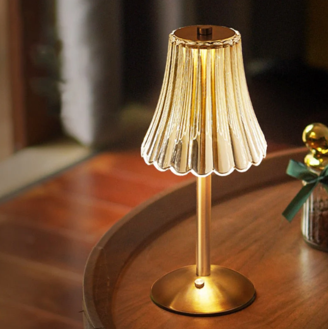 Genopladelig Vintage LED Bordlampe med Metalbase