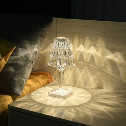 Stilfuld Acryl Krystal Bordlampe med LED Lys