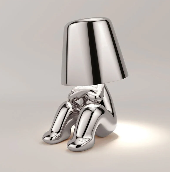 Elegant Bordlampe med Varm Glød og Moderne Design