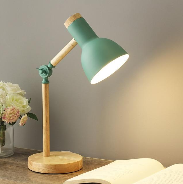 Justerbar Skandinavisk Træbordlampe med Blødt Lys